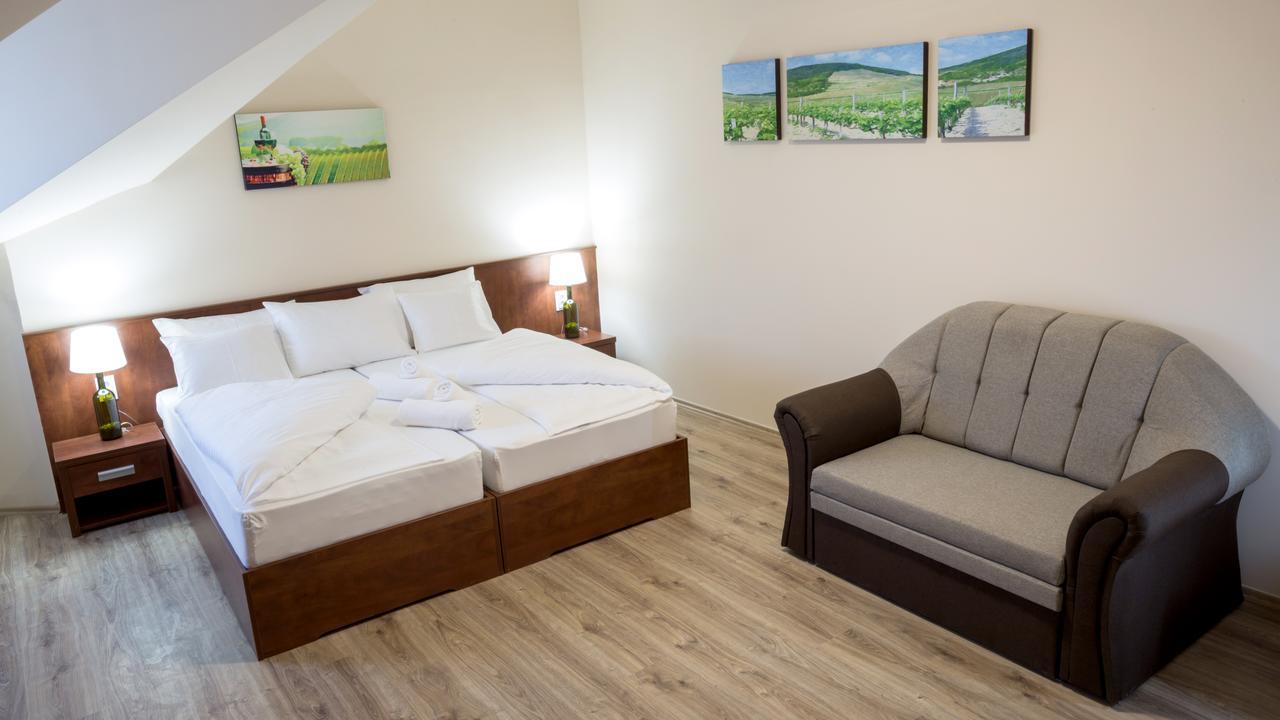 Vitis Hotel Villány Eksteriør billede