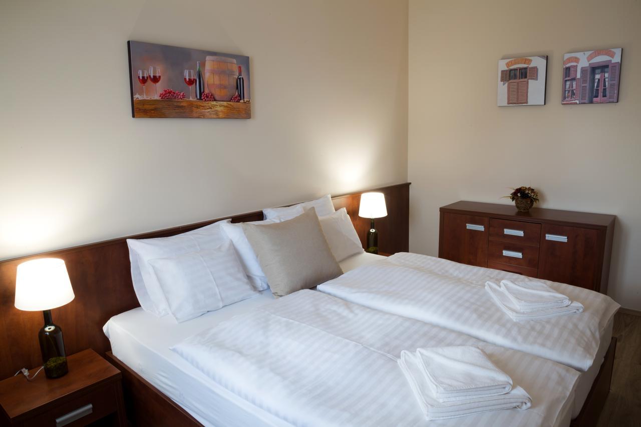 Vitis Hotel Villány Eksteriør billede